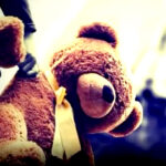 Homem condenado a 25 anos de prisão por estuprar enteada de 9 anos