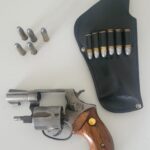 Polícia Militar prende homem acusado de posse irregular de arma de fogo de calibre permitido em Glicério