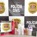 Polícia Civil e Vigilância Sanitária interditam empresa de cosméticos em Assis
