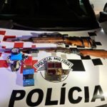 Polícia Militar prende homem por porte e posse ilegal de armas de fogo em Guaraçaí