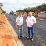 Sonho Realizado: Prefeito Cristiano e Vice Kikão acompanham asfaltamento histórico na Vila Caneca