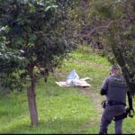 Mãe joga os suas três crianças em represa para matá-los; dois sobreviveram e um bebê de 10 meses morre afogada