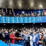 Fim da escala 6×1: empresas terão que rever contratos e convenções coletivas após aprovação no Congresso