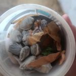 Pai encontra maconha e balança de precisão no quarto do filho adolescente e aciona a PM